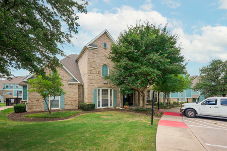 Villas-by-the-Park 17